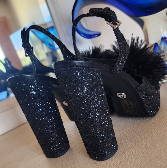 MICHAEL KORS PLATFORM HEELS SZ 6.5 - Picture 7 of 16